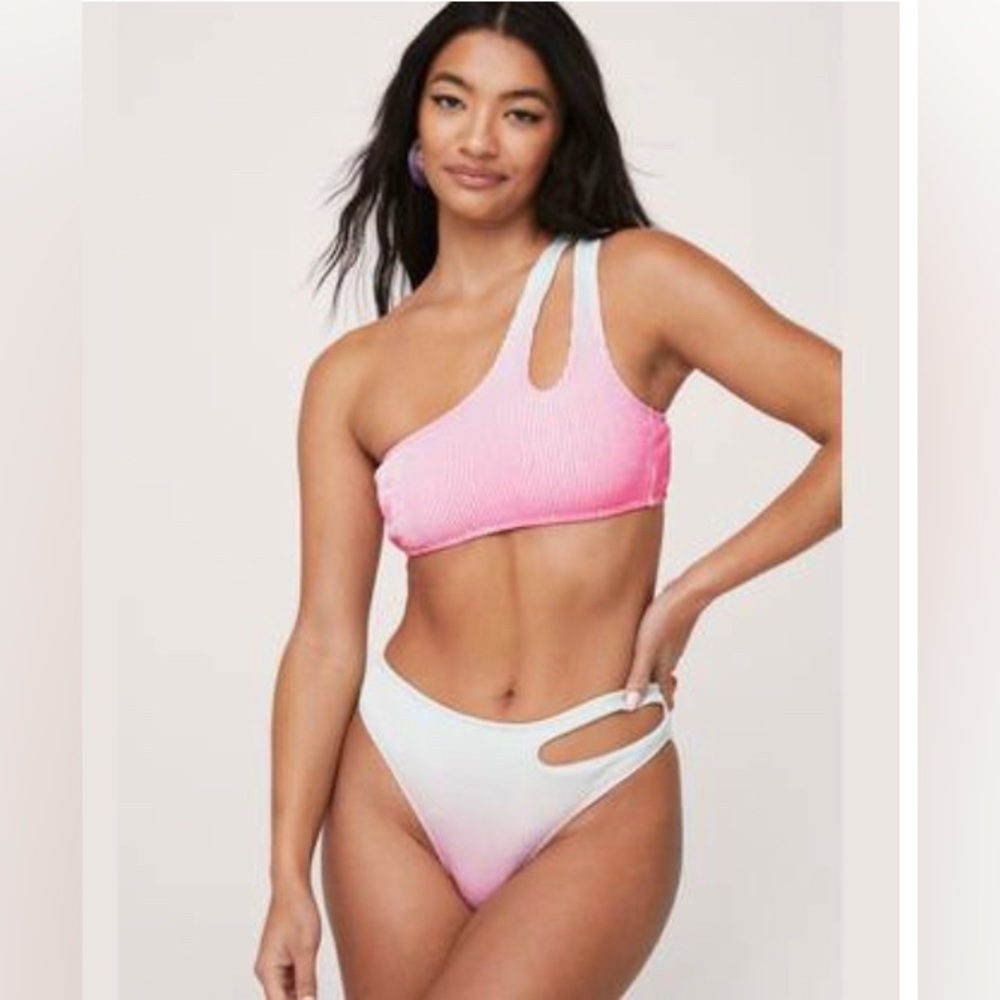 Nasty gal Gorgeous Gorgeous girls bikini set